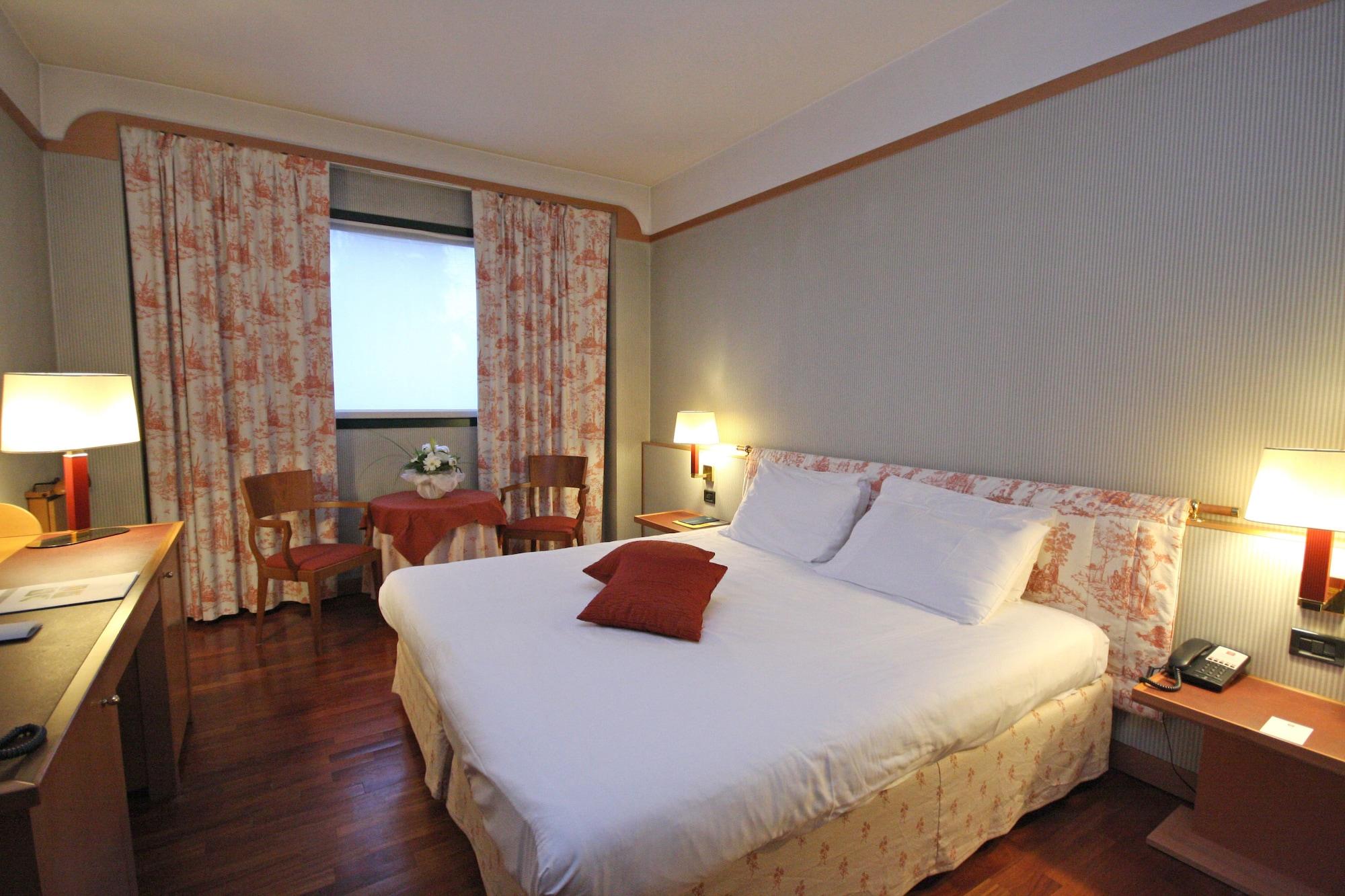 Hotel Della Rotonda Saronno Extérieur photo
