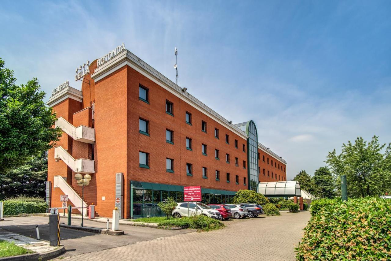 Hotel Della Rotonda Saronno Extérieur photo