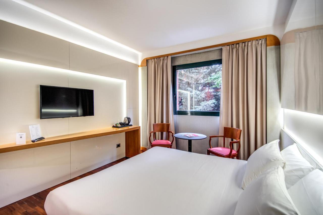 Hotel Della Rotonda Saronno Extérieur photo