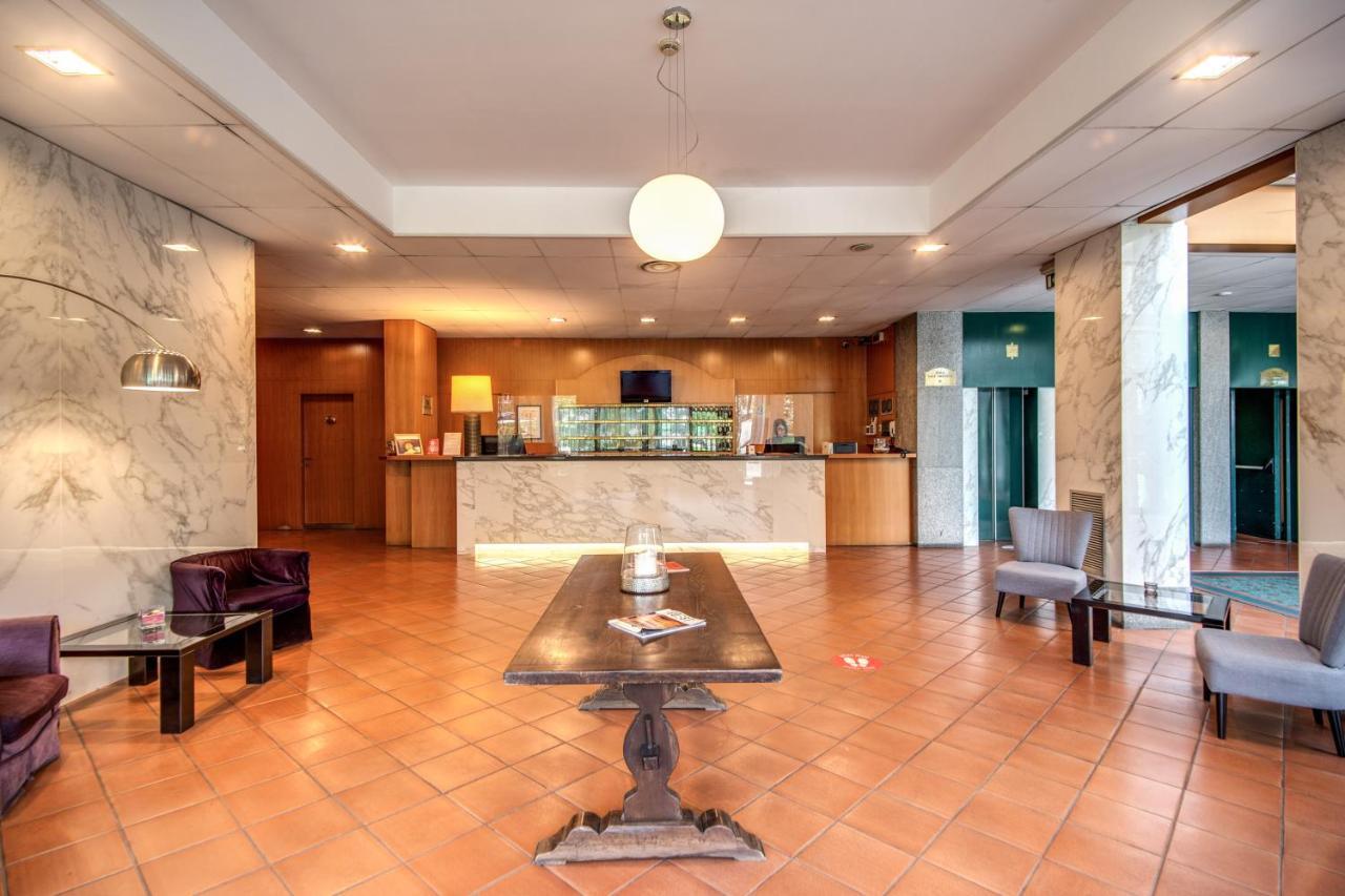 Hotel Della Rotonda Saronno Extérieur photo