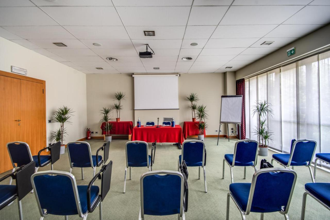 Hotel Della Rotonda Saronno Extérieur photo