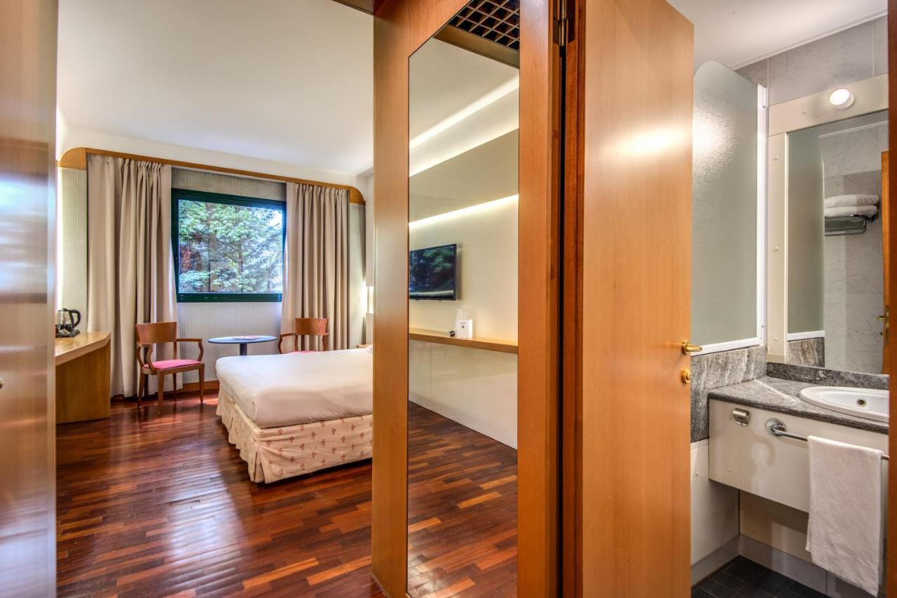 Hotel Della Rotonda Saronno Extérieur photo